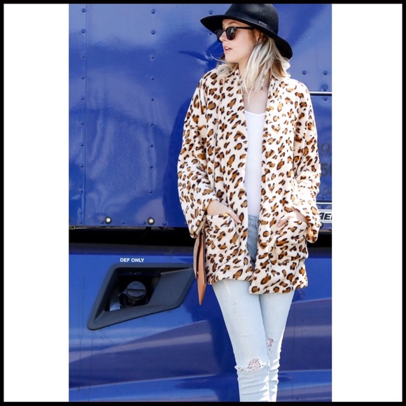 Ultra-soft Leopard Cardigan - Picture 3 of 5